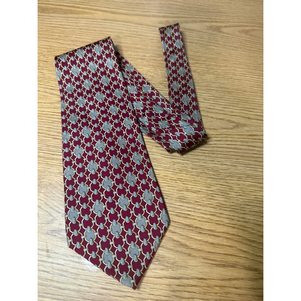 Pierre Cardin Mens Silk Necktie Burgundy Red Geometric Chain Link Pattern Tie